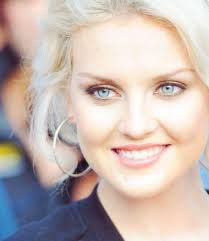perrie.jpeg